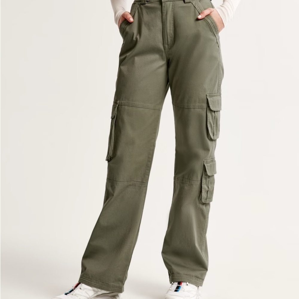 Abercrombie & Fitch Relaxed Cargo Pants